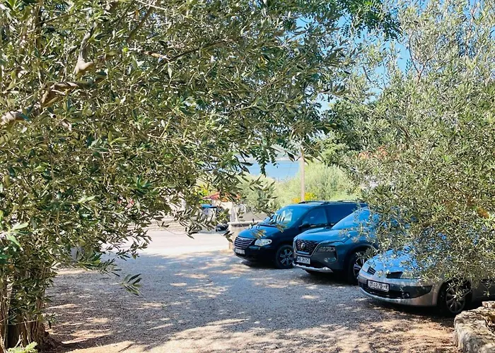 Апартаменты 4m Горни-Карин