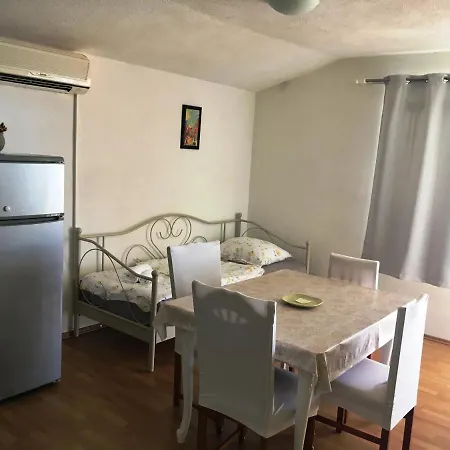 4m Apartament