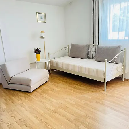 Apartament 4m