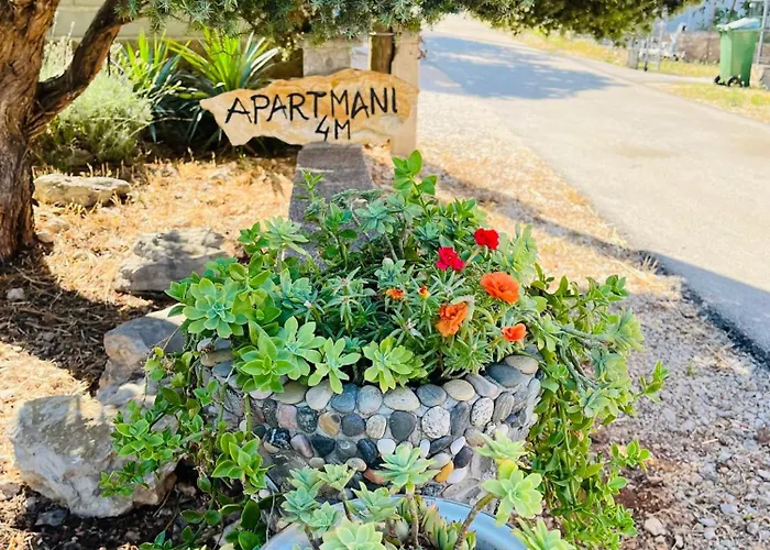 4m Lejlighed Gornji Karin