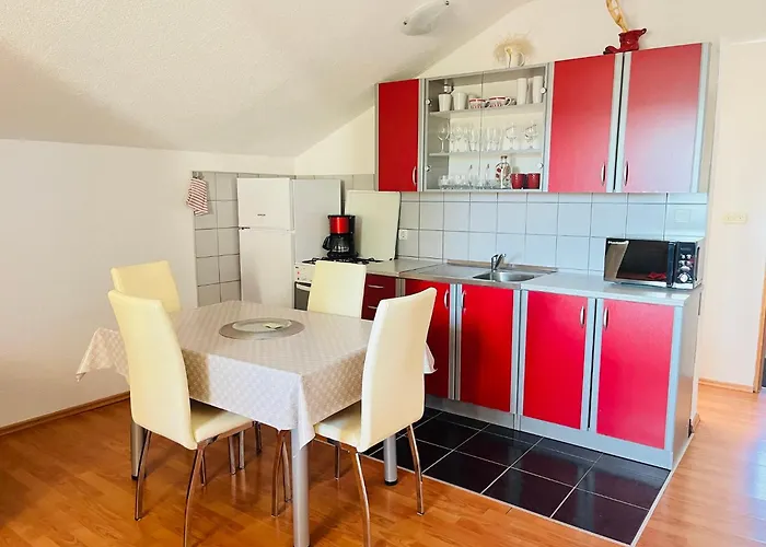 Lejlighed 4m Gornji Karin